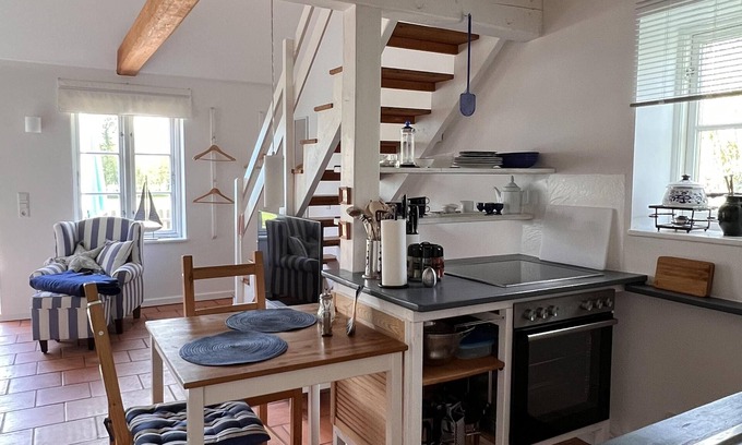 Winnert Apartment | Ferienwohnung Nr. 4-Apartment-Superior-Private Bathroom-Garden view