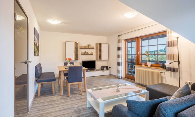 Hoechenschwand Apartment | Ferienwohnung Nr. 3, Bergblick, 70qm