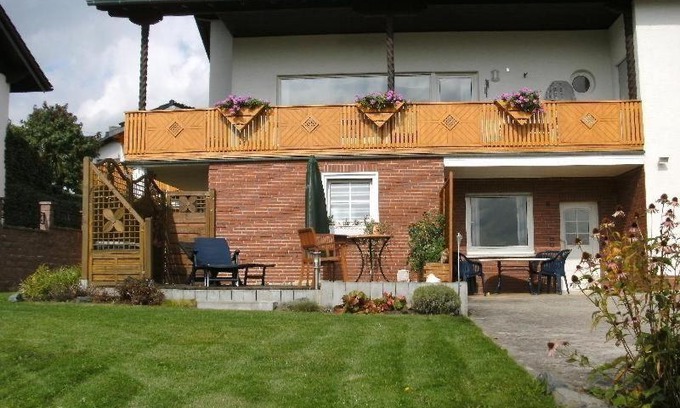Reifferscheid Apartment | Ferienwohnung-Nuerburgblick