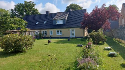 Abtshagen Apartment | Ferienwohnung Otto nähe Stralsund