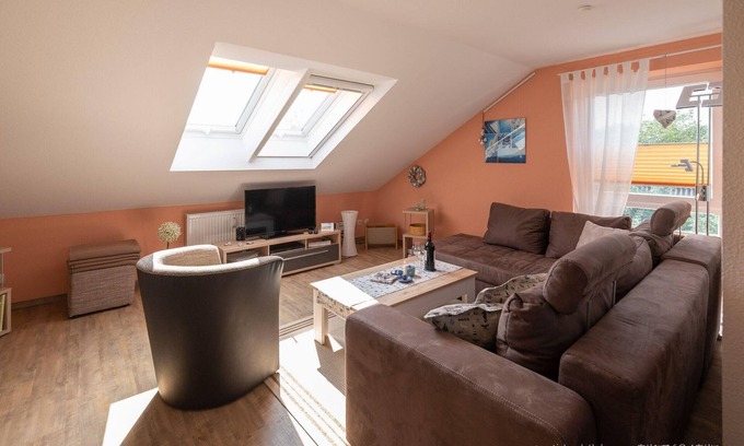 Treia Apartment | Ferienwohnung "Otzens kleine Dachkammer"