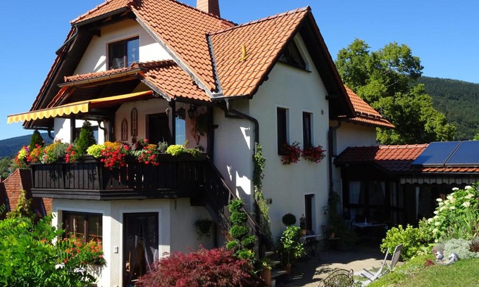 Rauenstein Apartment | Ferienwohnung Panorama