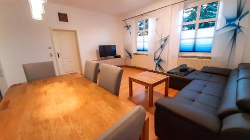 Uecker-Randow Apartment | Ferienwohnung Pasewalk, 110 qm mit Geschirrspüler