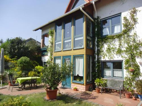Voehl Apartment | Ferienwohnung Rösner