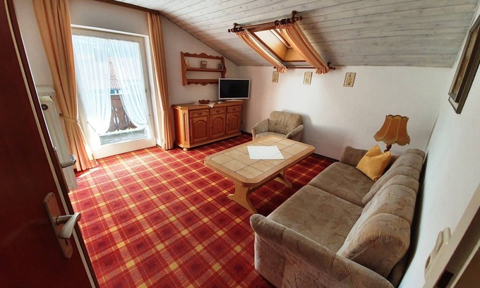 Sankt Valentin Apartment | Ferienwohnung Rauschberg Balk., Küche, 1 Schlaf- u. 1 Wohn-/schlafz., max 4 P