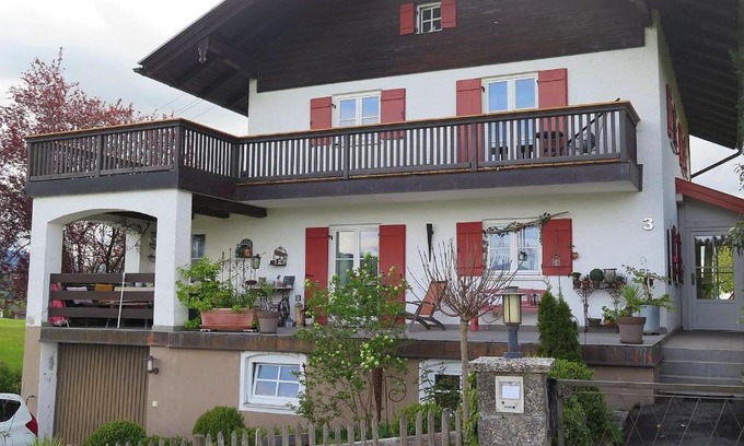 Frasdorf Apartment | Ferienwohnung Riesenblick