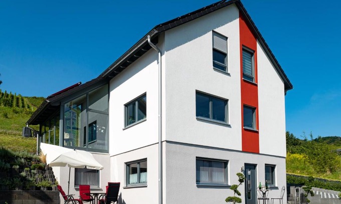 Reil Apartment | Ferienwohnung "Schöne Aussicht"