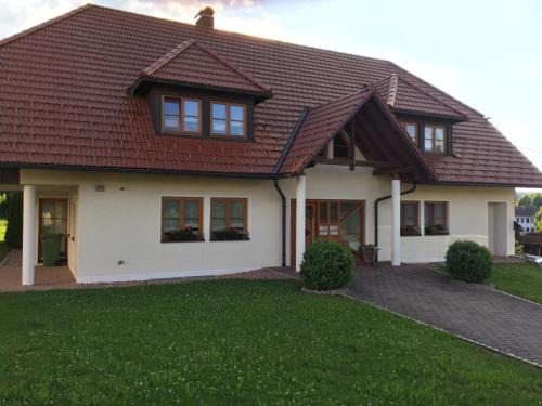 Villingen-Schwenningen Apartment | Ferienwohnung Schütz in Obereschach