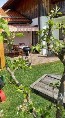 Umrathshausen Apartment | Ferienwohnung Schelzke