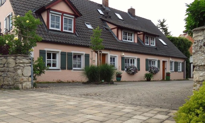 Merkendorf Apartment | Ferienwohnung Schindler mit Balkon