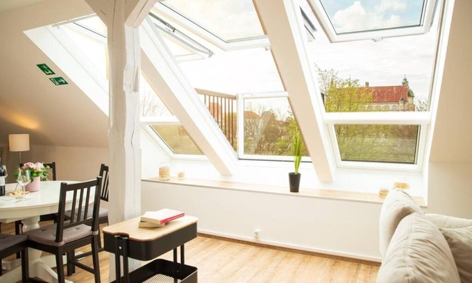Guestrow Apartment | Ferienwohnung Schlossblick
