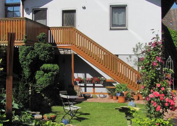 Stetten Apartment | Ferienwohnung Seidenfaden