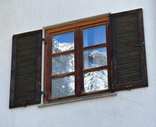Mittenwald Apartment | Ferienwohnung Seidl Wohnung Kontrabass