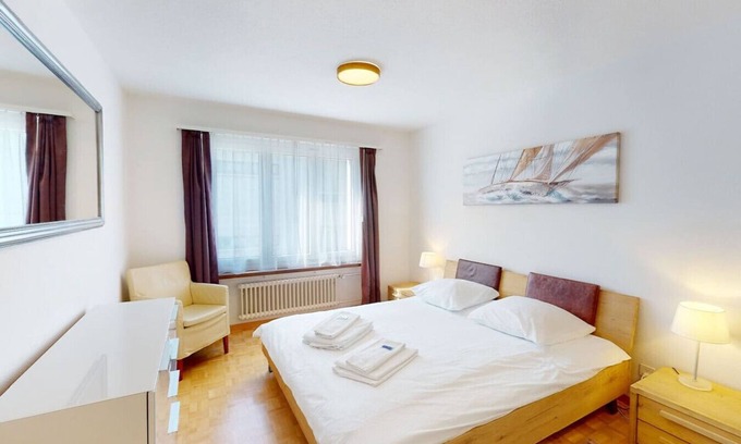 Hirslanden Apartment | Ferienwohnung Skyblue 4