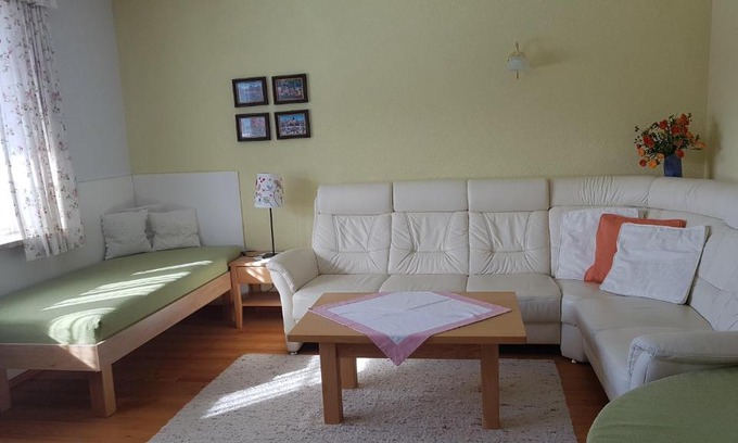 Thorl Apartment | Ferienwohnung Szöky