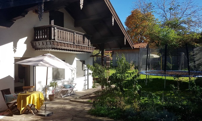 Pittenhart Condo | Ferienwohnung "villa Kunterbunt" am Chiemsee