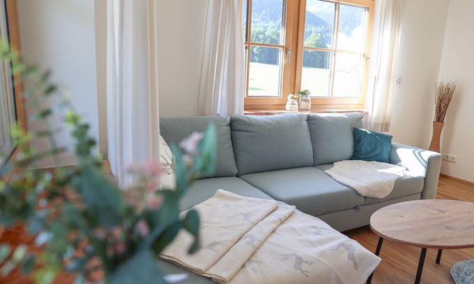 Oberau Apartment | Ferienwohnung Zinken mit Balkon, 2 Personen, 60 qm
