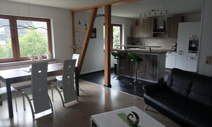 Lehesten Apartment | Ferienwohnung zur Alten Brauerei, free Wi-Fi+Parken, 3 Schlafzimmer, Grillecke