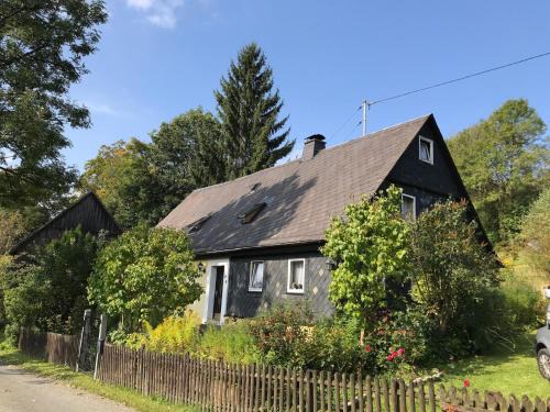 Wallenfels Apartment | Ferienwohnungen Alte Schmiede