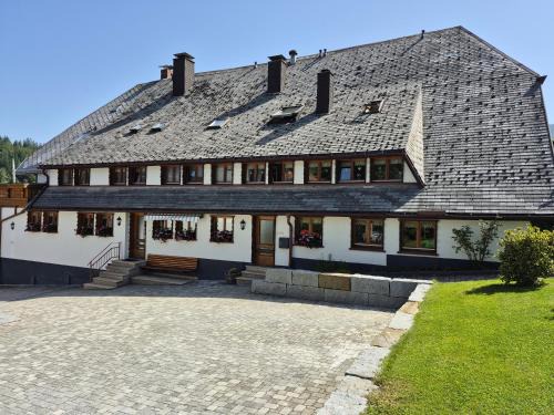 Prag Apartment | Ferienwohnungen Haus Hees
