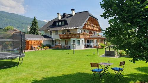 Mauterndorf Apartment | Ferienwohnungen Haus-Holzer