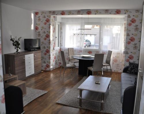 Offenheim Apartment | Ferienwohnungen Haus Sauer