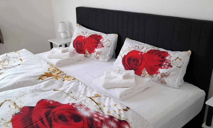 Rhauderfehn Bed & Breakfast | Ferienzimmer im Rosenhaus Volz