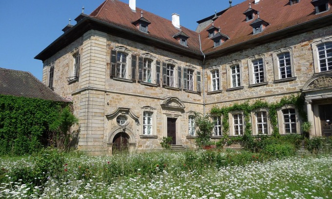 Burgpreppach Other | Ferienzimmer im Schloss Burgpreppach