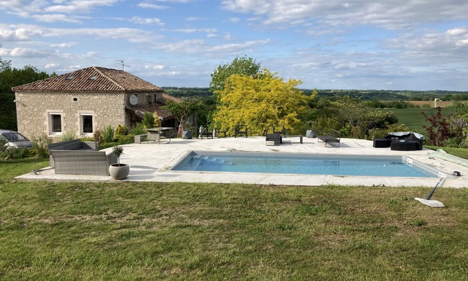 Castelsagrat House | Ferme Contemporaine Avec Piscine Chauffé en Pleine Campagne