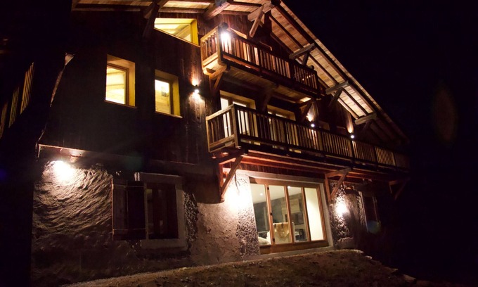 Verchaix Apartment | Ferme Soujon - 3 bedroom ground floor apartment.