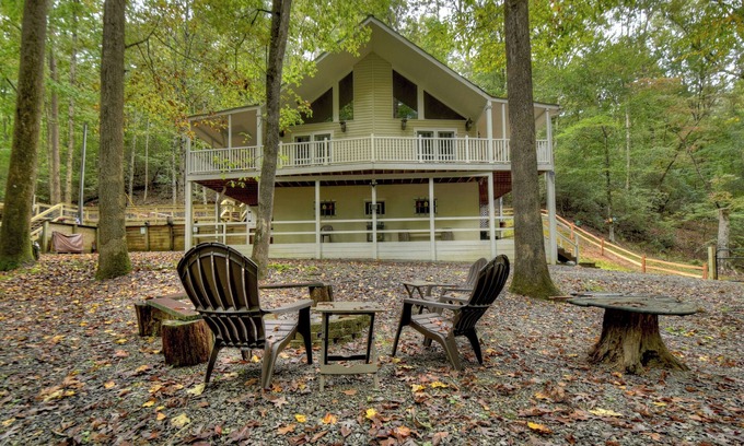 Ellijay Cabin | Fern Gully | Pet Friendly | Creekside | Fire Pit