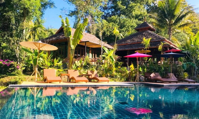 Chong Kham Hotel | Fern Resort
