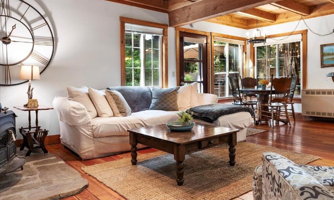 Guerneville House | Fern Woods - Hot Tub Redwoods Dog Friendly
