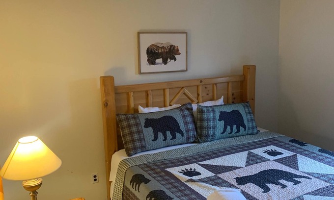Ohiopyle House | Ferncliff | 2BR,1BA, Cabinesque Hotel in Ohiopyle