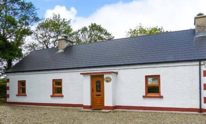 Portsalon Cottage | FERRYS, family friendly, with open fire in Portsalon, County Donegal