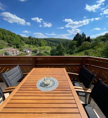 Grein Apartment | Fewo Anna - ruhig gelegen, mitten in der Natur, unmittelbar am Neckarsteig