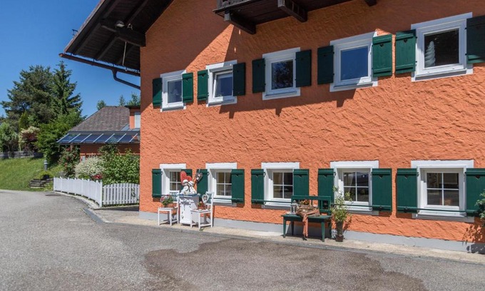 Eggelsberg Apartment | Fewo im Gästehaus Maximilian