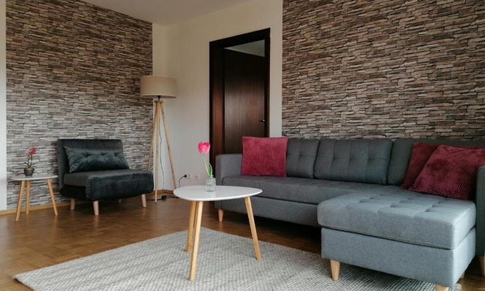 Kreuzwertheim Apartment | FeWo mit Burgblick