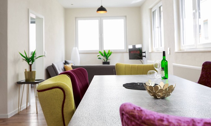 Senheim Condo | Fewo Moselnähe Dachterrasse Top Ausstattung Netflix