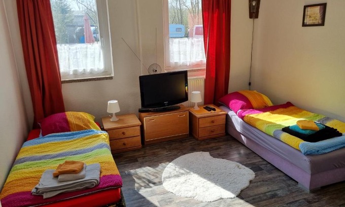 Neubeeren Apartment | FEWO NEUBEEREN