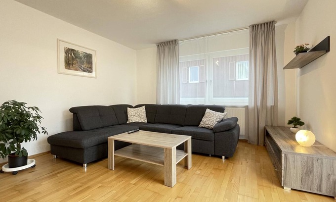 Reutlingen Apartment | Fewo Reutlingen Heinestrasse