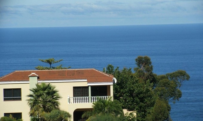 Santa Ursula Apartment | Fewo Vistamar mit Meerblick, Pool, grosser Terrasse und Garten, Grill, Parkplatz und WLAN gratis