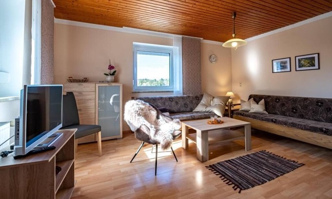 Stammbach Apartment | FeWo Weißensteinblick | Ebenerdige 2-Raum FeWo mit 40qm mit einer Terrasse