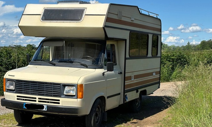 Romenay House | Ficelle, Nuitée en Camping-car Vintage