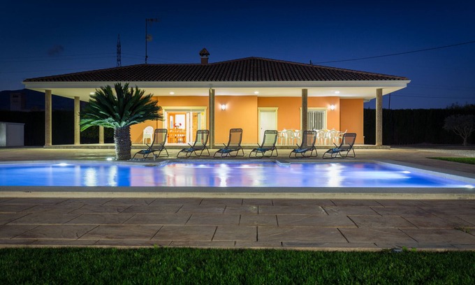 Crevillente Villa | Fidalsa Dom Perignon
