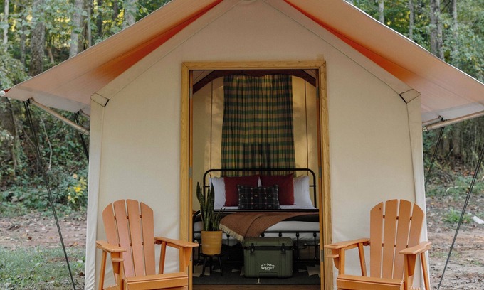 Travelers Rest Cabin | Field Trip Unit 1 Small Canvas Cabin