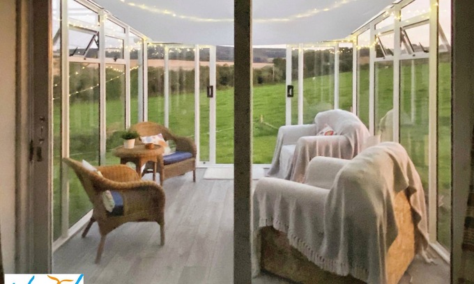 Yarmouth House | Fields View - a bungalow that sleeps 4 guests in 2 bedrooms