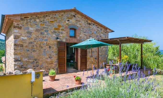Castelnuovo di Val di Cecina Apartment | Fienile by Interhome