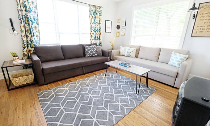 Lakewood Heights Apartment | FIFA Ready The Explorer's Hearth M-Streets