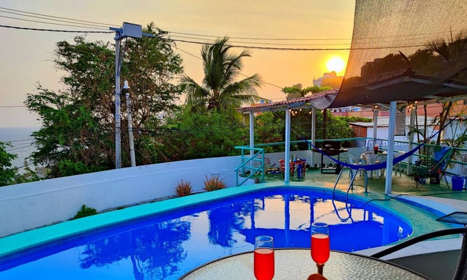 Mozimba House | Fifth Hill. Ideal house for large families, with private pool.